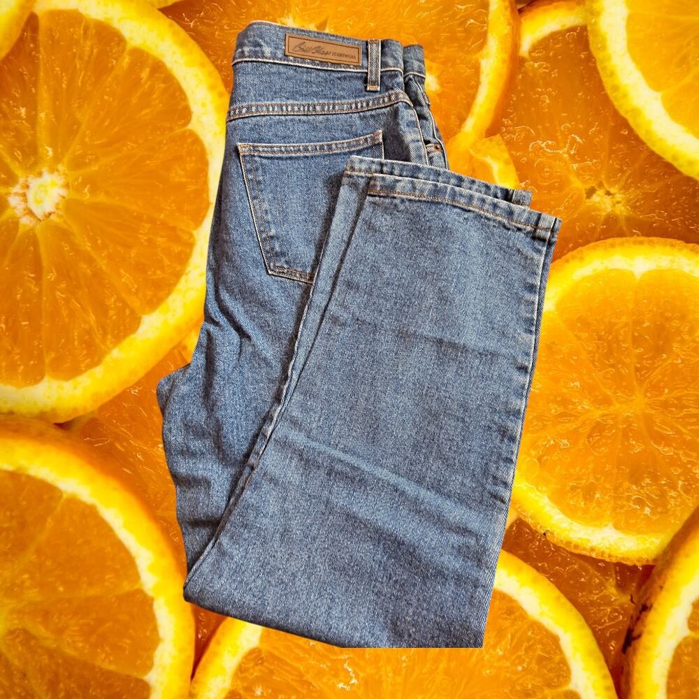 Bill Blass Women's Blue Easy Fit Short Length 29" Stretch Jeans Size 14